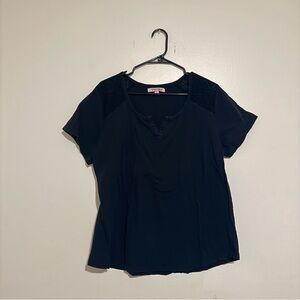 Extra Touch | Black Short Sleeve Top